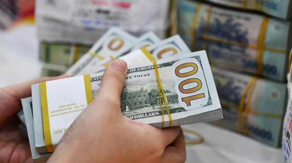 Giá USD tự do tăng mạnh trở lại