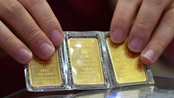 Giá vàng SJC đồng loạt giảm theo thế giới