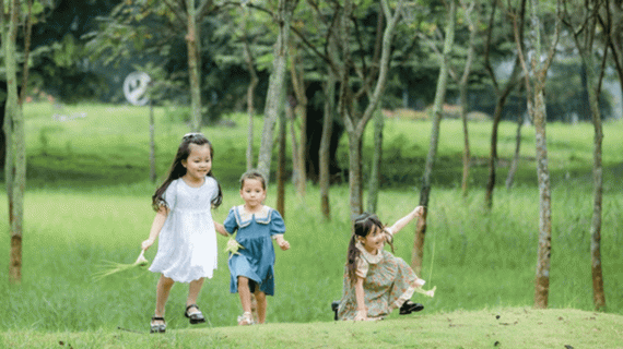 Sống ở Ecopark, trẻ có tuổi thơ gần gũi thiên nhiên