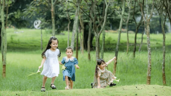 Sống ở Ecopark, trẻ có tuổi thơ gần gũi thiên nhiên