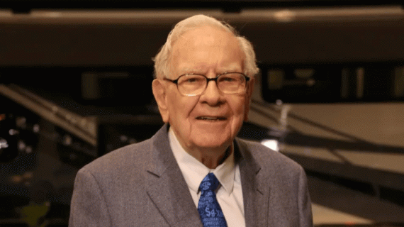 Tập đoàn Berkshire Hathaway của huyền thoại Warren Buffett công bố lợi nhuận quý 4 tăng mạnh, “núi” tiền mặt lập kỷ lục mới
