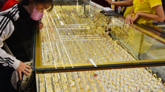 Giá vàng tăng sốc, Chính phủ yêu cầu thanh tra ngay thị trường vàng