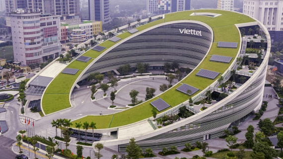 Cổ phiếu đồng loạt vượt đỉnh lịch sử, các doanh nghiệp 