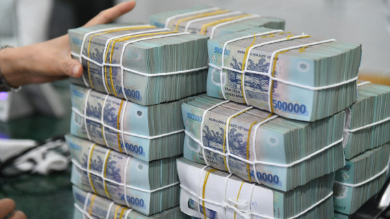 Ngân hàng dồn dập phát hành trái phiếu kê vốn