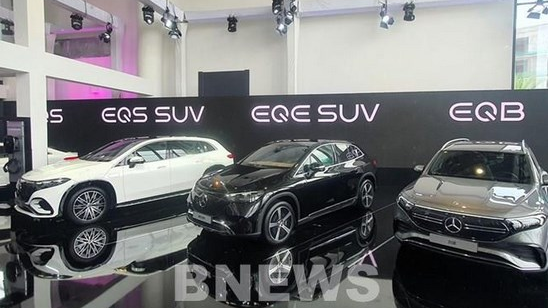 Doanh số bán xe điện yếu khiến lợi nhuận của Mercedes-Benz giảm mạnh
