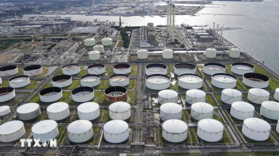 Giá dầu mỏ tăng do lo ngại về xung đột lan rộng ở Trung Đông