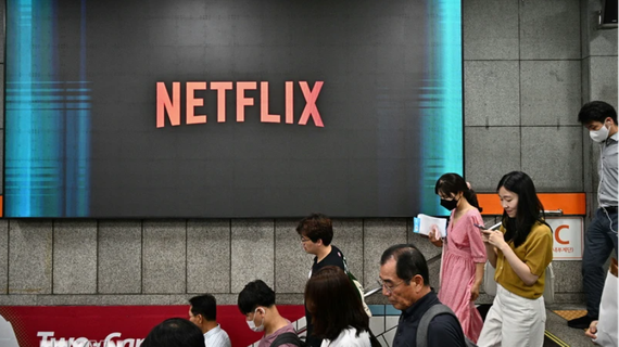 Netflix và các đối thủ khởi động cuộc chiến pháp lý tại Xứ sở Lá phong