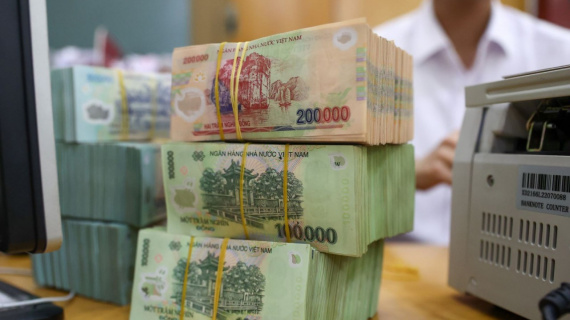 Lãi suất gửi tiền kỳ hạn dài đã cán mốc 6,9%-7,4%/năm