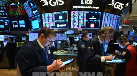 Chứng khoán Mỹ tiếp nối đà tăng trong phiên đầu tuần
