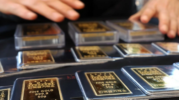 Giá vàng châu Á chạm “đỉnh” cao sau gần 3 tháng, tiếp tục đà đi lên