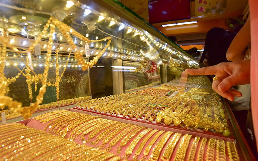 Tỷ giá giảm nhẹ, giá vàng SJC tăng theo đà thế giới