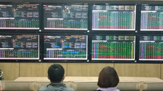 Chứng khoán châu Á: Chỉ số Nikkei 225 tiệm cận mốc kỷ lục 50.000 điểm