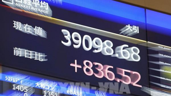 Các thị trường chứng khoán châu Á tăng điểm phiên sáng 12/11