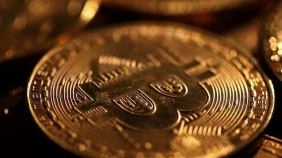 Bitcoin giảm xuống mức thấp nhất trong sáu tháng