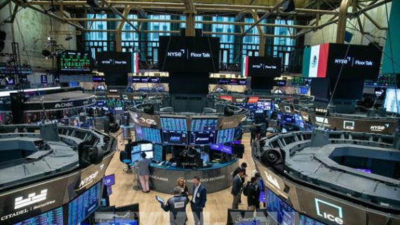 Nhà đầu tư Hàn Quốc vẫn mua ròng cổ phiếu Mỹ bất chấp cảnh báo bong bóng AI