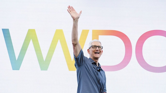 Thế giới nợ Tim Cook 1 lời xin lỗi: Apple chạm mốc 4.000 tý USD bất chấp iPhone đơn điệu, cổ phiếu tăng 40% như phép màu