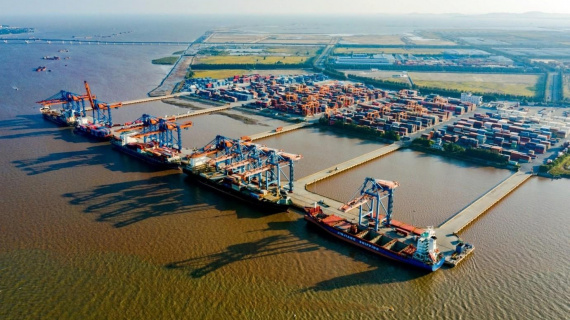 Đại gia Đặng Thành Tâm bắt tay 