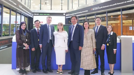 Lãnh đạo HDBank thăm Sàn giao dịch chứng khoán London dịp Tổng Bí thư thăm chính thức Vương quốc Anh
