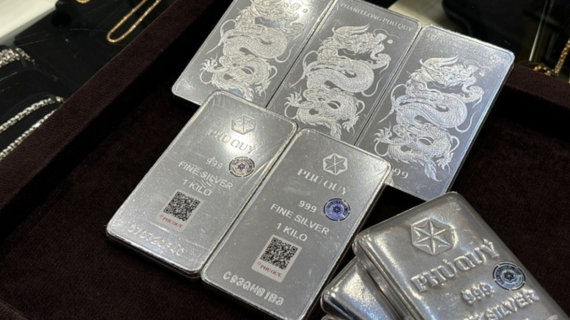 Giá bạc “nhăm nhe” vượt đỉnh, dự báo tiếp tục tăng mạnh