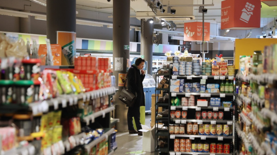 Dự báo kinh tế toàn cầu: Nhiều áp lực bủa vây