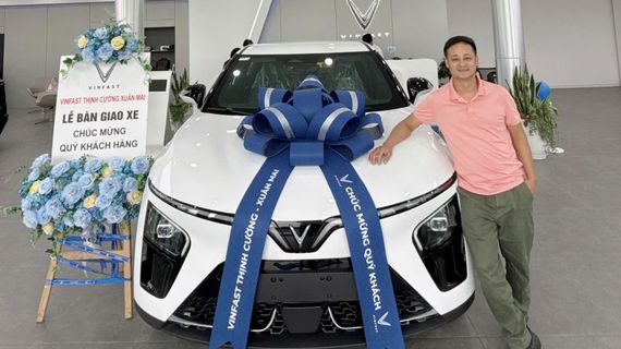 Chủ xe VinFast VF 7: “Yêu từ cái nhìn đầu tiên, khả năng vận hành thuyết phục tuyệt đối”
