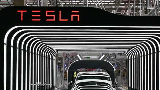 ‘Cơn đau đầu’ mới của Elon Musk: Doanh số giảm gần 1 nửa tại châu Âu khi thị trường xe điện chung tăng 26%