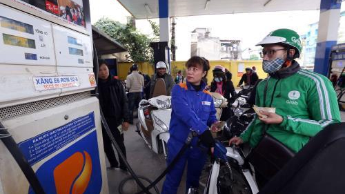 Giá xăng dầu đồng loạt giảm trong kỳ điều hành chiều 11/12