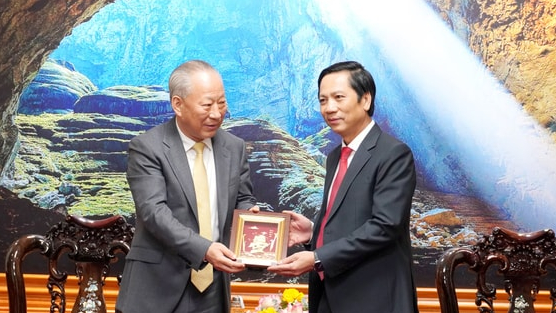 Tập đoàn Xây dựng Thái Bình Dương của Trung Quốc đã ký hợp tác với Hà Nội để xây metro số 5 Văn Cao - Hòa Lạc 74.000 tỷ, muốn đầu tư vào Quảng Trị