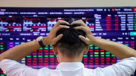 Đằng sau cú rơi gần 100 điểm trong 4 phiên của VN-Index: Chuyên gia chỉ ra một rủi ro cần lưu ý