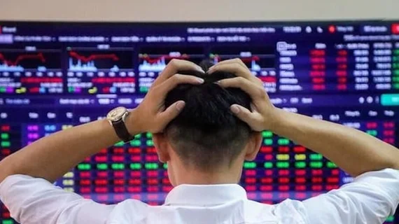 Đằng sau cú rơi gần 100 điểm trong 4 phiên của VN-Index: Chuyên gia chỉ ra một rủi ro cần lưu ý