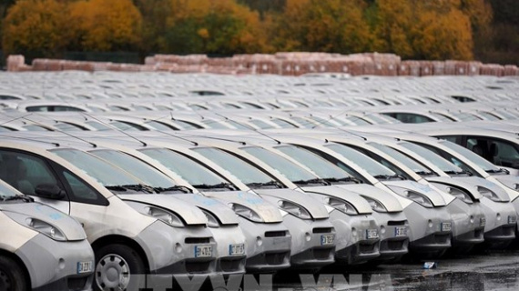 EU nới lỏng lệnh cấm xe xăng, dầu năm 2035 để cứu ngành ô tô