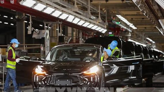 Doanh số xe Tesla năm 2025 giảm gần 40% tại EU