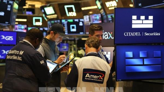 Chứng khoán Mỹ lập đỉnh mới trước kỳ nghỉ lễ Giáng sinh