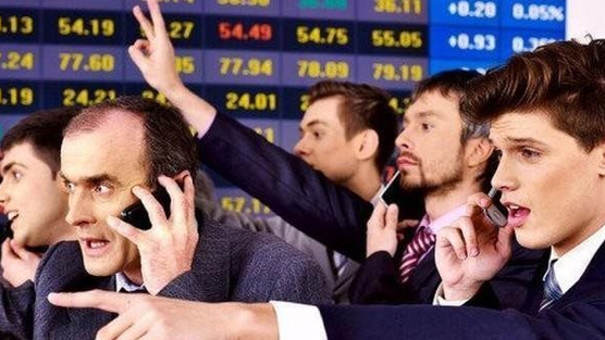 Đang dò đáy 2 năm, một cổ phiếu BĐS bất ngờ 