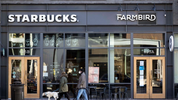 Starbucks cắt giảm khoảng 400 cửa hàng tại các đô thị lớn của Mỹ