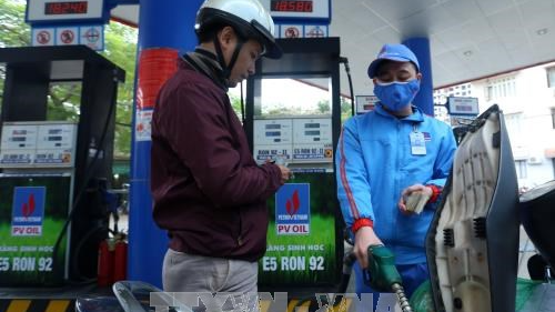 Giá xăng tăng, giá dầu tiếp tục giảm trong kỳ điều hành chiều 4/12