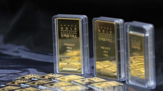 Đồng USD xuống giá tạo lực đẩy cho giá vàng châu Á