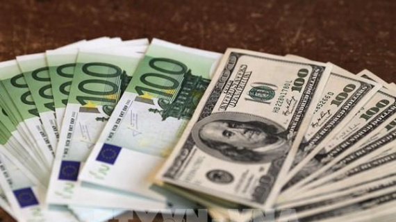 Đồng euro biến động mạnh sau cảnh báo áp thuế của Mỹ