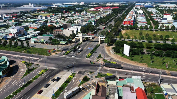 Chưa đầy 2 tháng thu ngân sách 250 tỷ, huyện 12 năm tuổi định hướng lên thị xã ngay năm sau