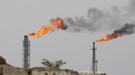 Giá dầu nhích nhẹ sau động thái của Tổng thống Donald Trump