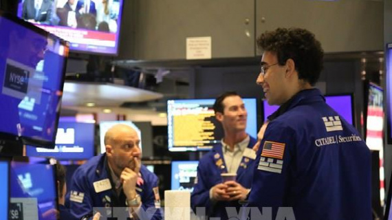 Lo ngại kinh tế suy thoái, thị trường chứng khoán toàn cầu lao dốc