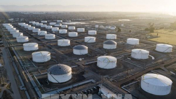 Giá dầu dần phục hồi sau đợt giảm sâu