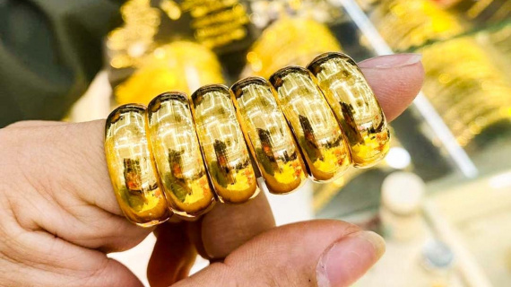 Phó Thủ tướng: Không để trục lợi, làm giá, đầu cơ trên thị trường vàng