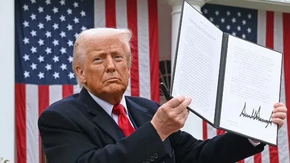 Chính quyền ông Trump cân nhắc giảm nửa thuế quan đối với Trung Quốc xuống mức 50-65%