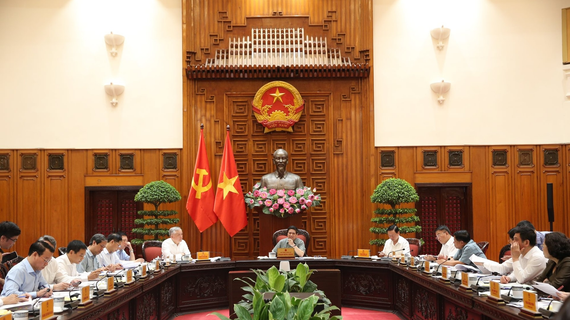 Thủ tướng Phạm Minh Chính: Quyết liệt thực hiện giải pháp thúc đẩy tăng trưởng