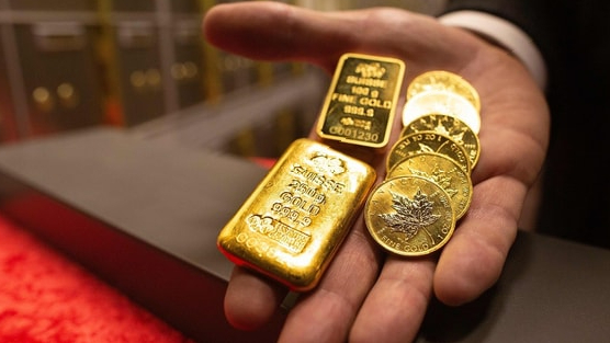 Giá vàng thế giới chững lại sau đà tăng dài, vàng trong nước biến động