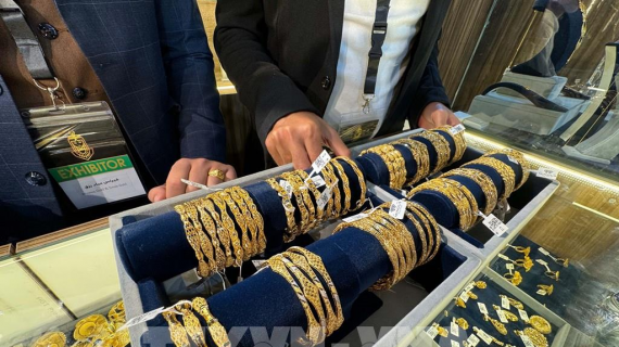 Một tuần giao dịch nhiều giằng co của vàng thế giới