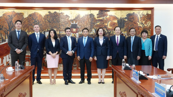 Bộ trưởng Tài chính Nguyễn Văn Thắng làm việc với FTSE Russell về nâng hạng thị trường chứng khoán Việt Nam