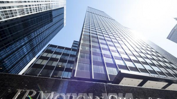 Lợi nhuận ngân hàng Mỹ tăng vọt bất chấp biến động chính sách thuế