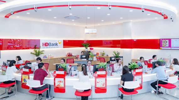 Đẩy mạnh kinh doanh số, HDBank báo lãi 6 tháng 10.068 tỷ đồng, ROE lên tới 26,5%